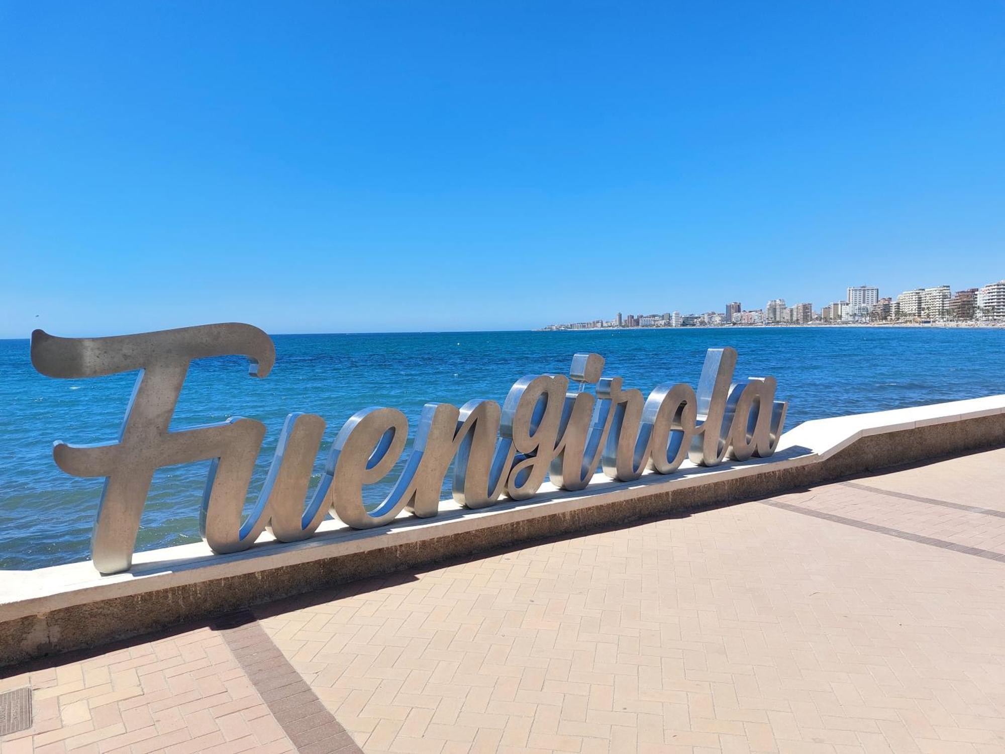 Estudio Con Piscina Y Parking, Playa A 4 Min A Pie, Tren A 2 Min Lejlighed Fuengirola